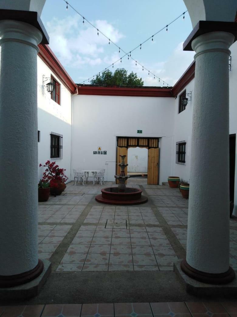 Hotel Casa Santiago ซานกริสโตบัล เด ลาสกาซาส ภายนอก รูปภาพ